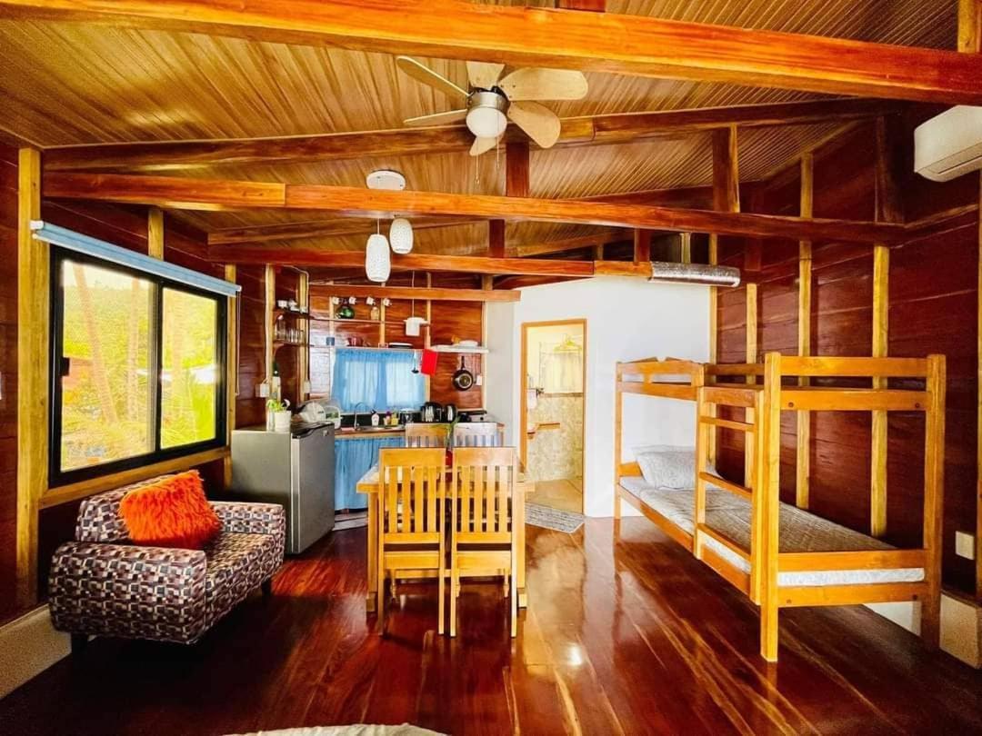 Chue&Larry'S Beachside Homestay Libagon Eksteriør bilde