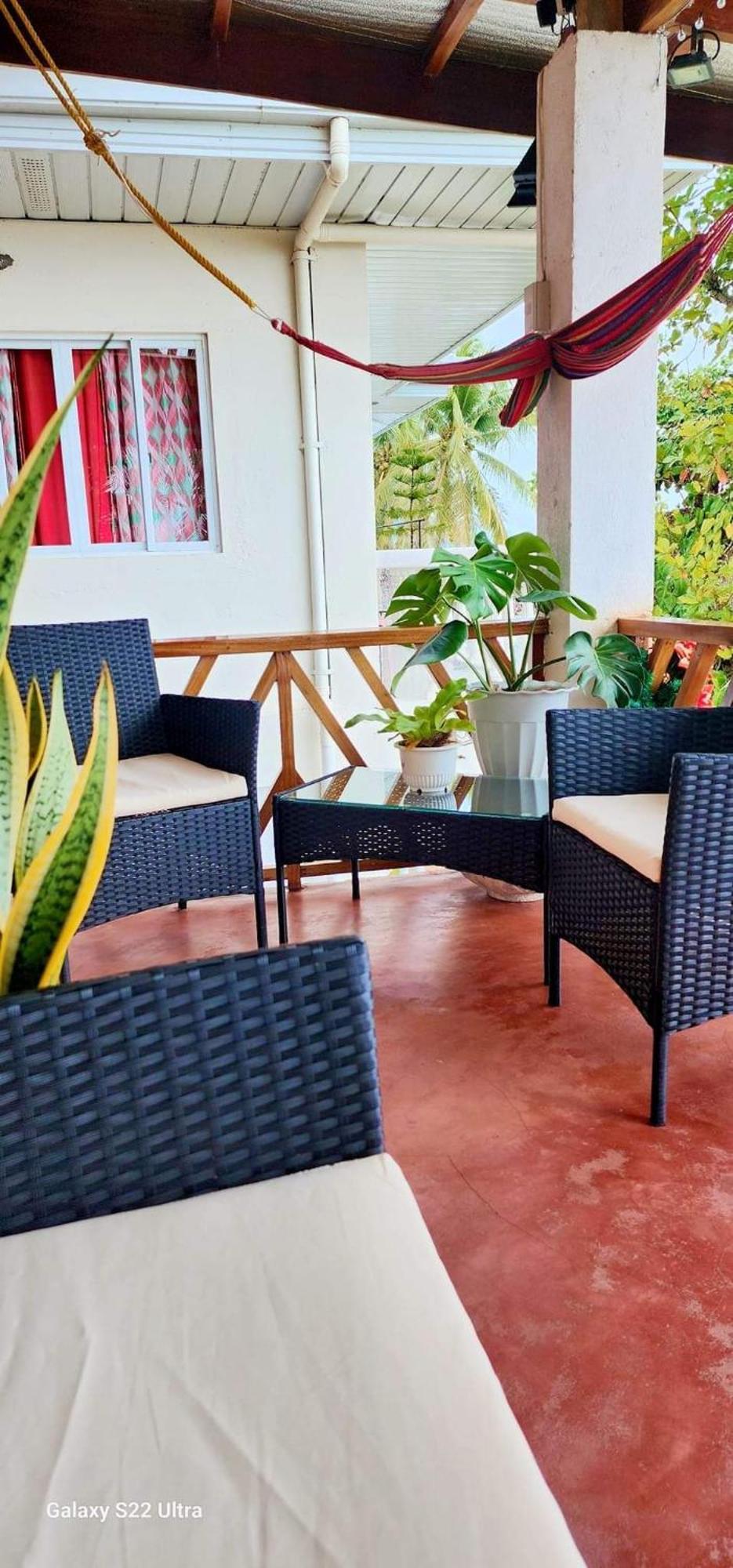 Chue&Larry'S Beachside Homestay Libagon Eksteriør bilde